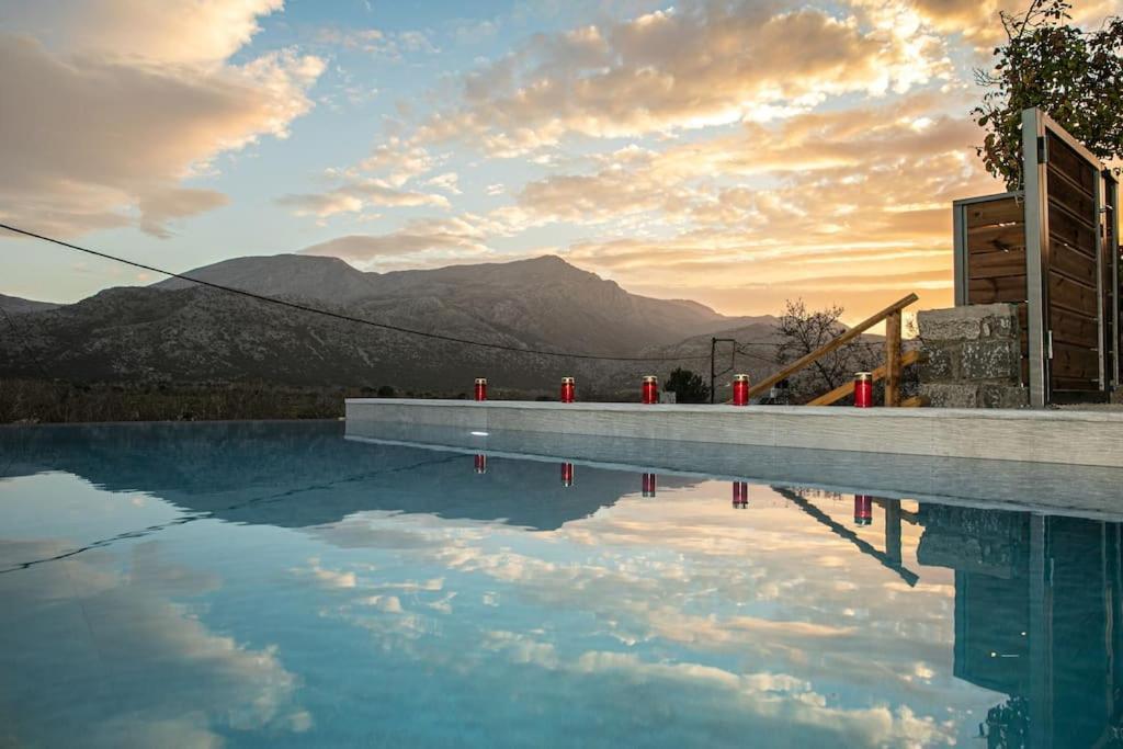 Lasithi Luxury Villa Mesa Lasithi المظهر الخارجي الصورة